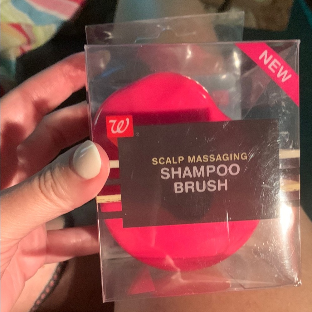 Gift with bundle Scalp Massaging Shampoo Brush